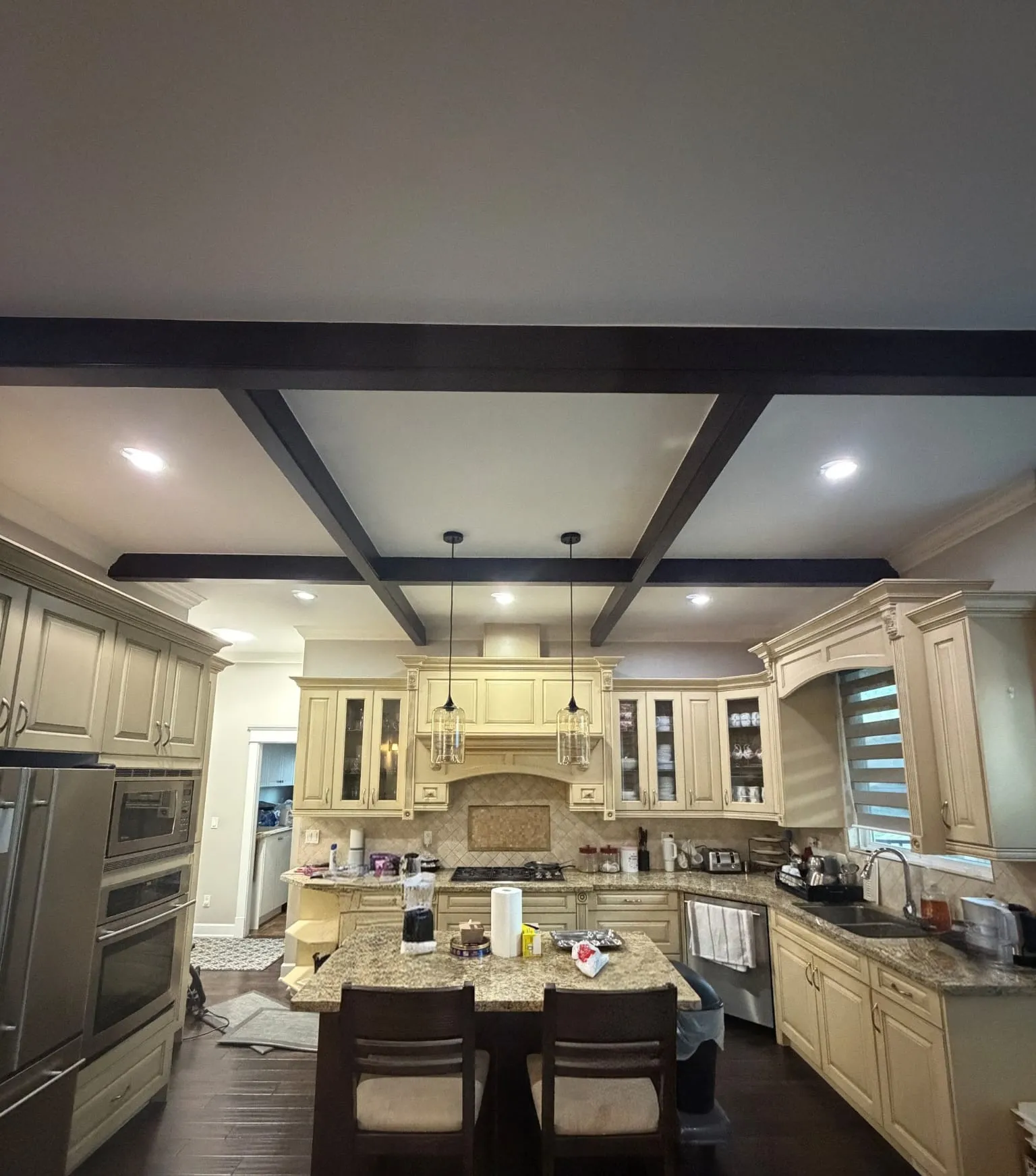 Ceiling finish with smooth paint and clean edges